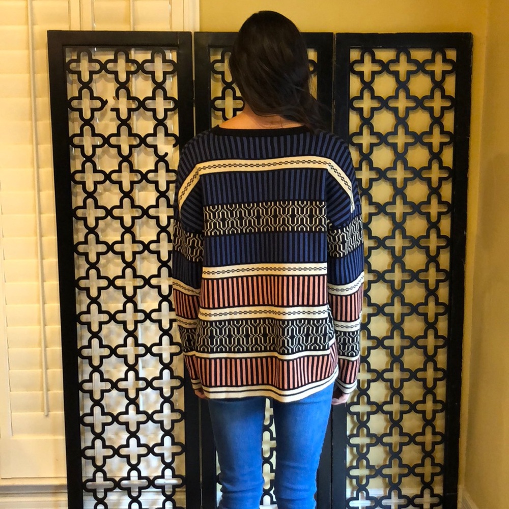 BLUE BLK CREWNECK STRIPE SWEATER - Picture 4 of 6